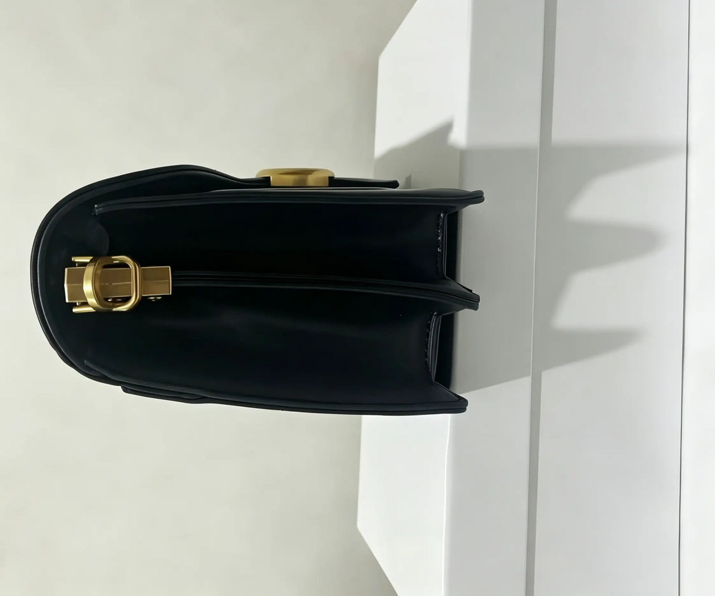 Six-Tone Mini Square Crossbody Bag for Women – Minimalist Small Purse with Chain Strap