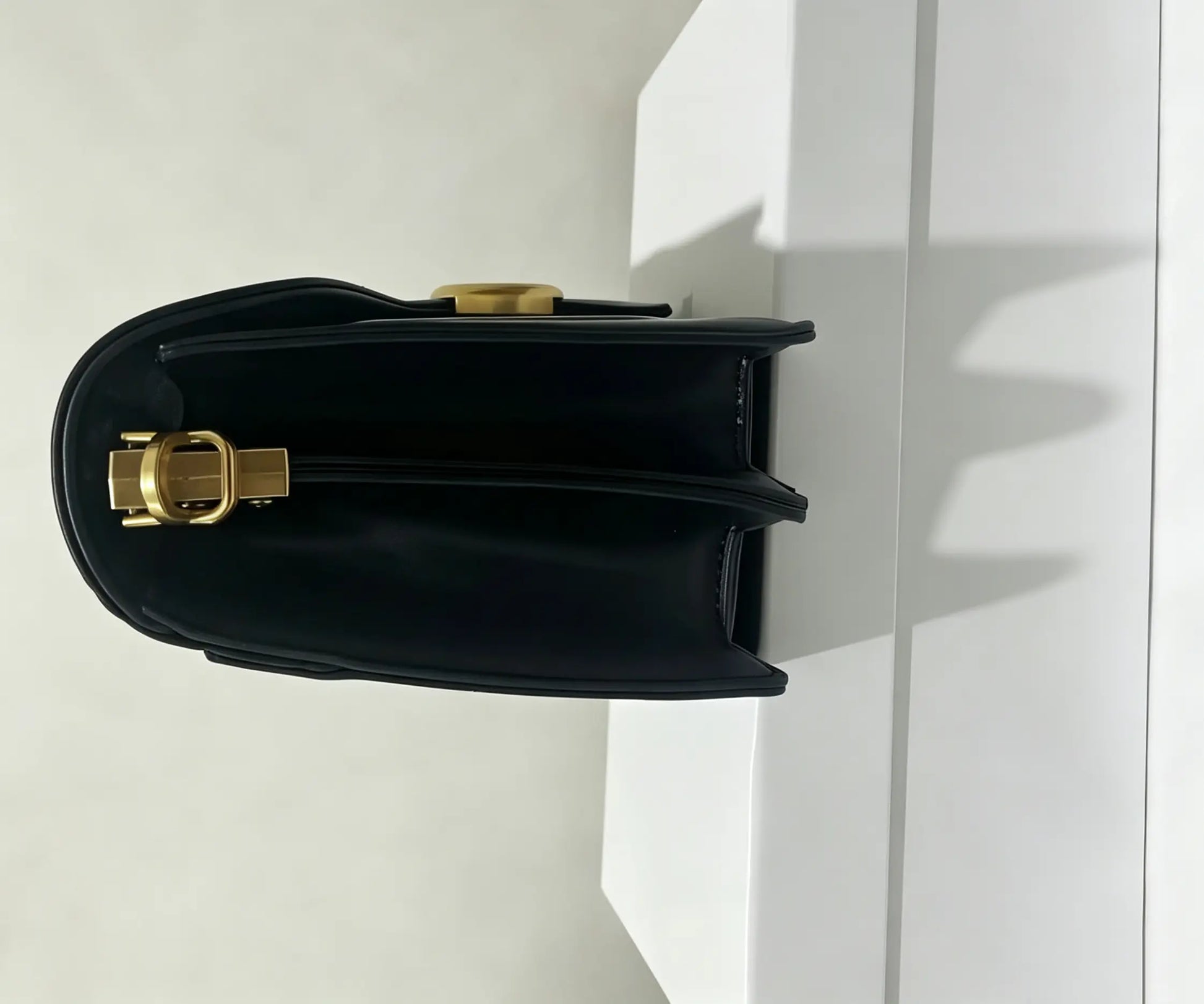Six-Tone Mini Square Crossbody Bag for Women – Minimalist Small Purse with Chain Strap